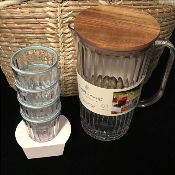 6-Piece Ribbed Plastic Pitcher and Tumbler Serving Set - Hearth & Hand Magnolia - Picture 4 of 7